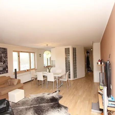 Apartment Central *